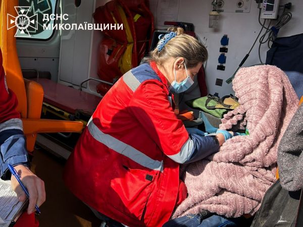 Дети были заперты в горящей квартире: на Николаевщине соседи спасали мальчиков через балкон