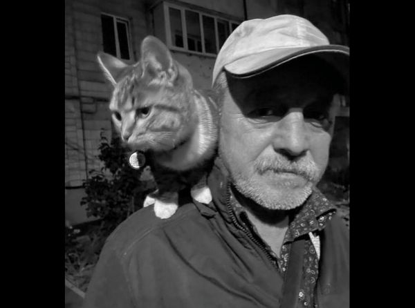 Когда полицейские убегали от голосеевского стрелка, дворник закрыл собой 10-летнего раненого ребенка