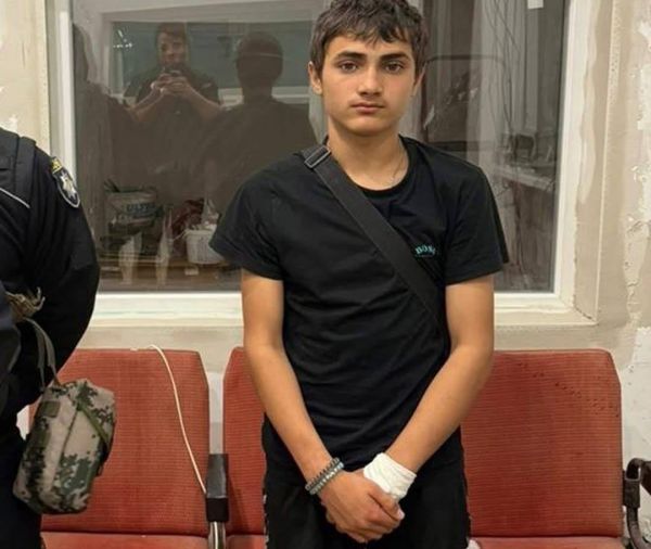 Из Николаевской детской больницы сбежал 14-летний пациент: полиция просит помощи в розыске