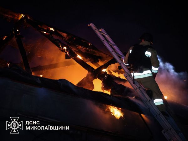 Спасатели Николаевщины ликвидировали пять пожаров, два из которых вызваны обстрелами