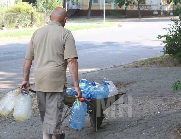 Центр города Николаева со вчерашнего вечера остался без воды