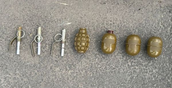 На Николаевщине мужчина приехал в полицию с гранатами и карабином