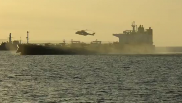 Британские морпехи взяли на абордаж российский танкер теневого флота в Ла-Манше