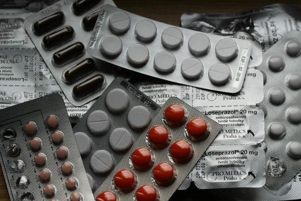 Аптеки и заправки опустошают кошельки: на что тратили миллиарды в Николаевской области