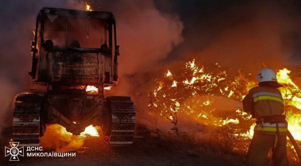 В Николаевской области за сутки зафиксировали антирекордные 42 пожара – пламя укрощали двести огнеборцев