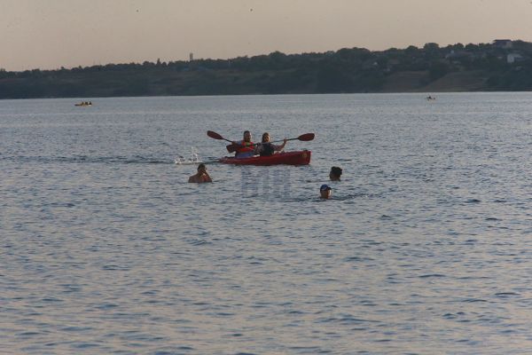 Вода чистая, но опасная: результаты свежих анализов на пляжах в Николаеве и области