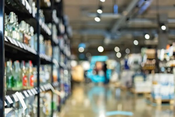 Известную сеть супермаркетов в Николаеве оштрафовали на 6,6 миллиона за безакцизный алкоголь