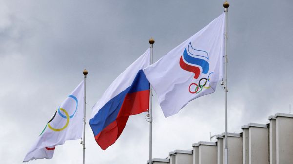 Девять стран ЕС хотят лишить МОК финансирования из-за возвращения россиян в международный спорт