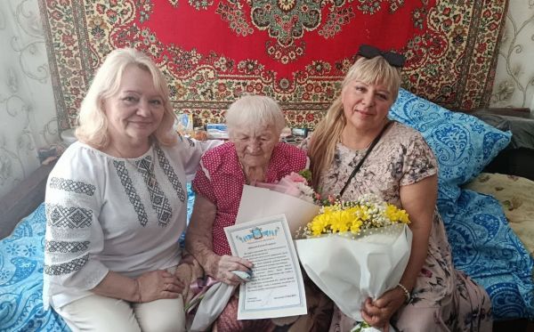 Ещё одна 100-летняя юбилярша: в Николаеве поздравили с вековым юбилеем Евгению Лашко