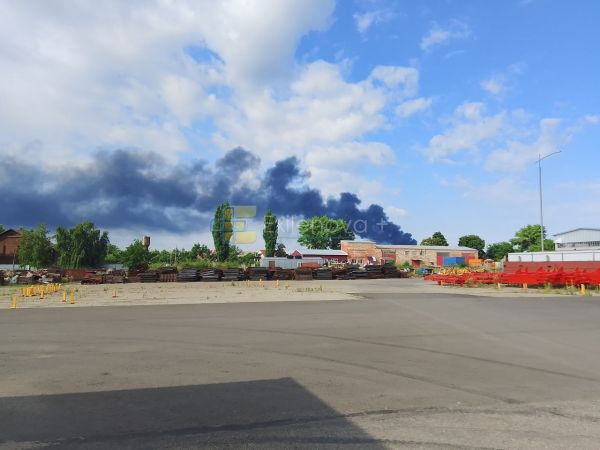 На крупной нефтебазе «Лукойла» на Ставрополье вспыхнул масштабный пожар