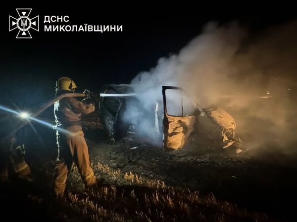 В Николаевской области в огне оказались пять автомобилей и полтора гектара пшеницы