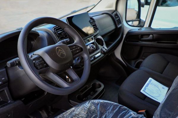 Николаев получил специализированные французские автомобили из Германии