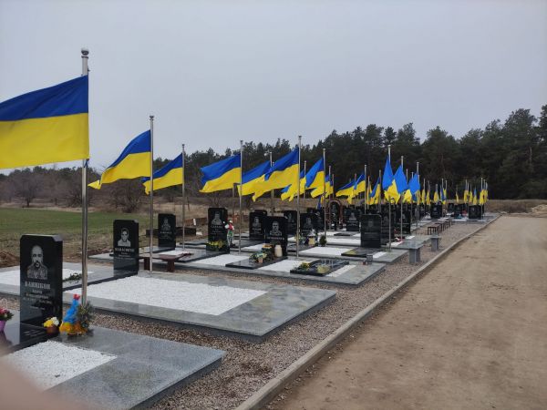 В Николаеве военные кладбища возьмут под видеонаблюдение из-за наплыва вандалов