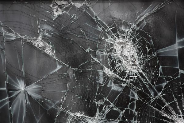 Бесконечная война с маргиналами: в Николаеве разбили еще одну остановку