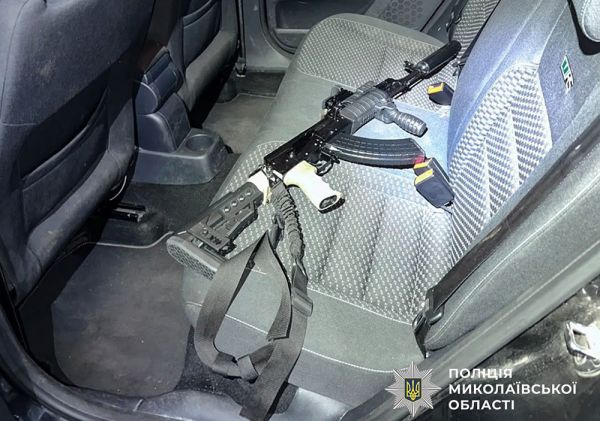 В Николаеве пьяный мужчина во время комендантского часа устроил на улице разборки со стрельбой