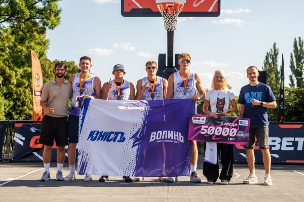 Игроки "Нико-Баскета" забрали главные награды третьего этапа чемпионата Украины 3х3