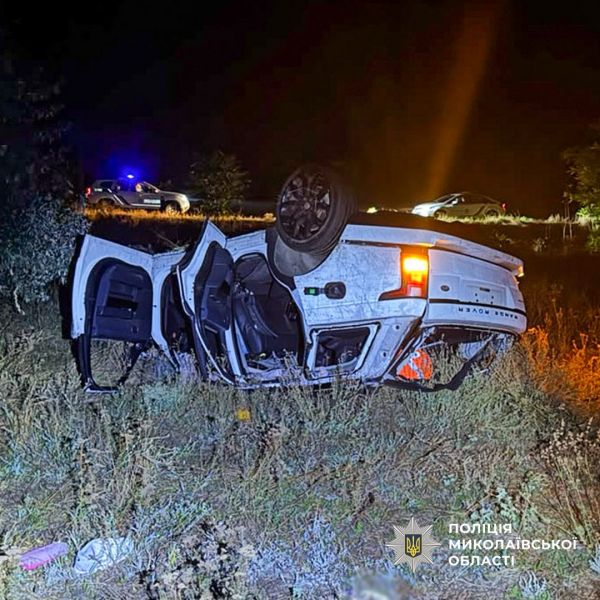 В курортном Коблево во внедорожнике погибли двое парней