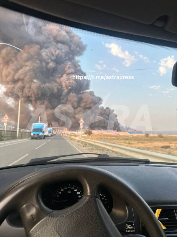 На Кавказе горят крупнейшие логистические центры компании Озон