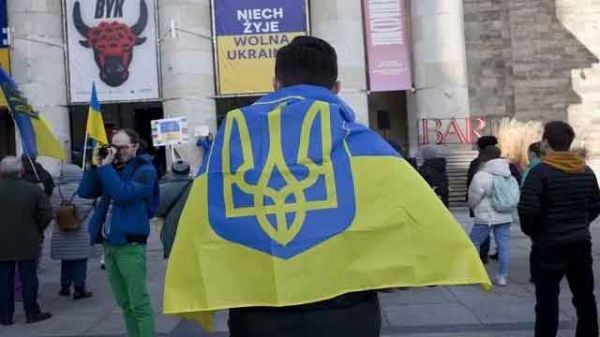 Более 8 миллионов украинцев находятся за границей: омбудсмен Лубинец обновил статистику