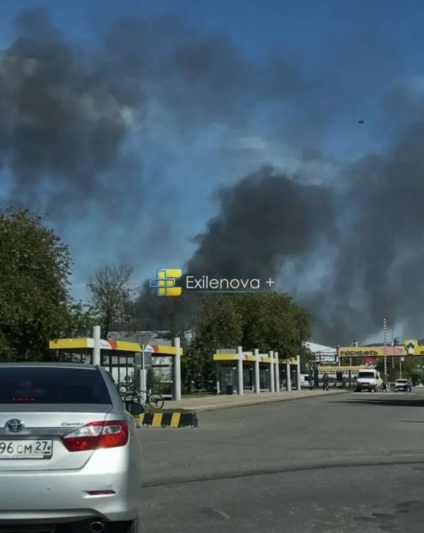 На Дальнем Востоке горит нефтеперерабатывающий завод