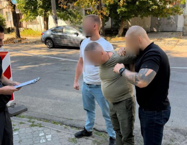 В Николаеве задержали начальника областного ТЦК: за взятки «чистил» систему «Оберег»