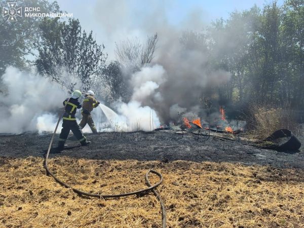 За сутки на Николаевщине произошло почти полсотни пожаров, в том числе из-за вражеских обстрелов