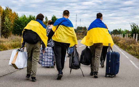 Статус временной защиты в Европе: где растет и уменьшается количество украинцев