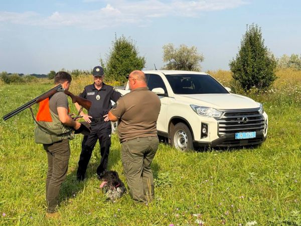 В прифронтовой Николаевской области продолжается сезон... охоты на пернатую дичь