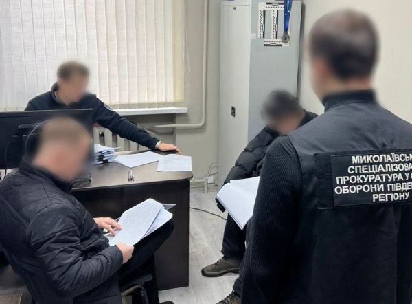 На Николаевщине экс-начштаба забирал выплаты у тыловых бойцов, шантажируя их отправкой на фронт