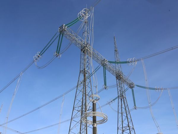 Из-за вражеских обстрелов в двух районах Николаева ввели поочередный график отключений света
