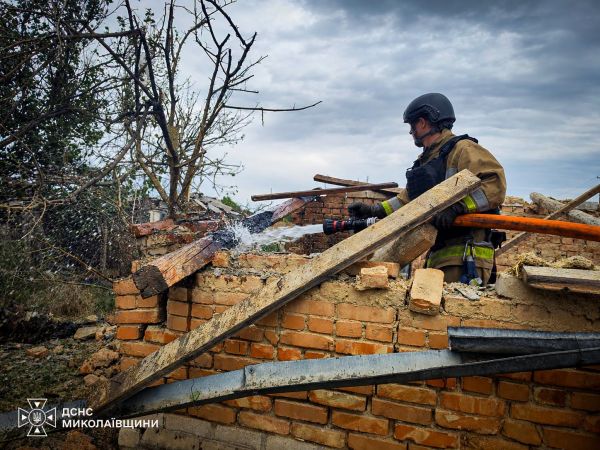 В Николаевской области спасатели ликвидировали 20 пожаров в сутки: два возникли из-за вражеских обстрелов