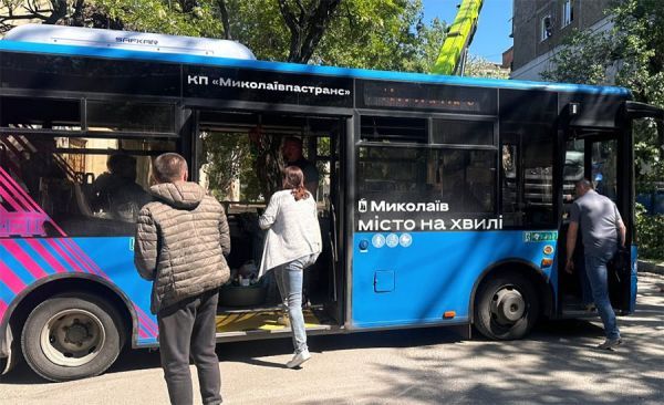 В Николаеве изменили схемы движения двух популярных автобусных маршрутов: один теперь едет в Терновку, другой — на Намыв
