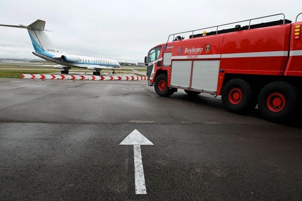 После заявления Зеленского и атаки дронов в российских аэропортах произошел коллапс: в Москве отменено 120 рейсов