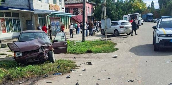На Николаевщине байк врезался в 