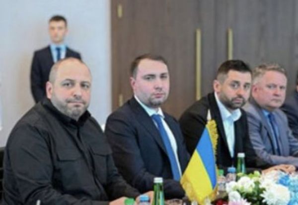 После заявления Трампа американско-украинские переговоры тотчас прекратились.