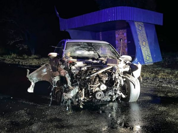 На Николаевщине пьяный водитель на Audi Q7 врезался в припаркованную фуру