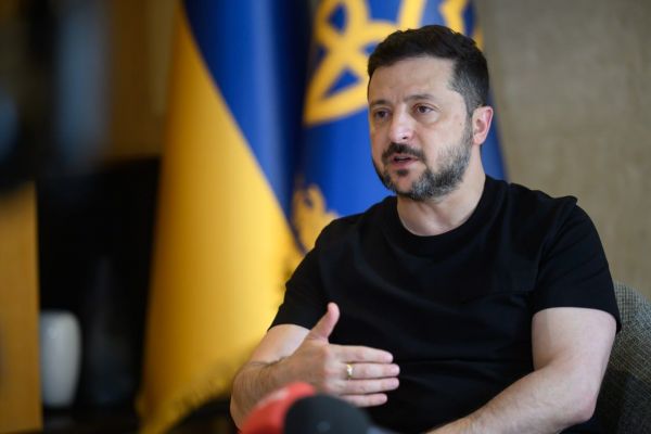 Украина возобновляет удары по российским НПЗ. С нас достаточно! – Зеленский